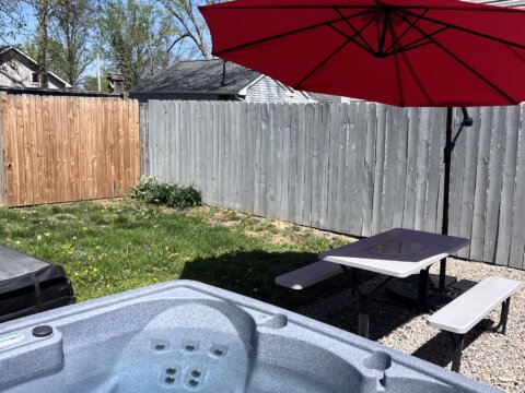 Homesmith Cottage - Hot Tub Area