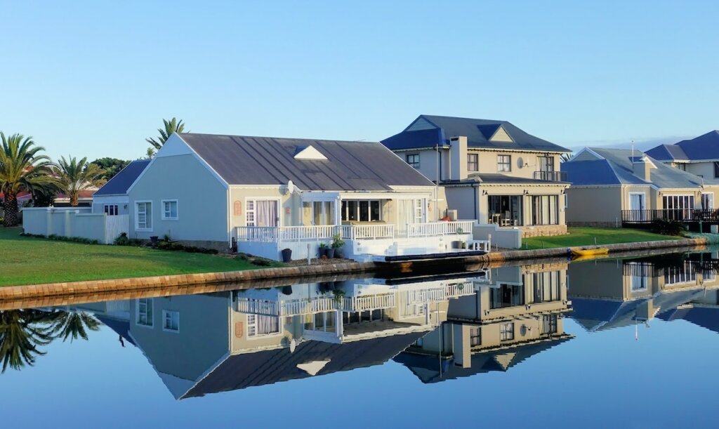 Should you sell your house to retire early - 1