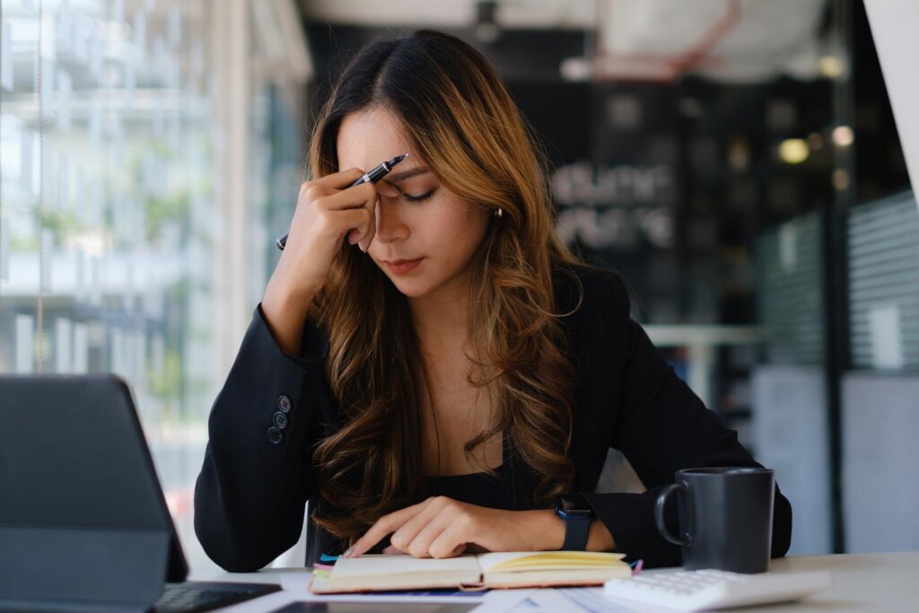 Selling Your Home During Financial Hardship: Smart Tips for a Quick Sale