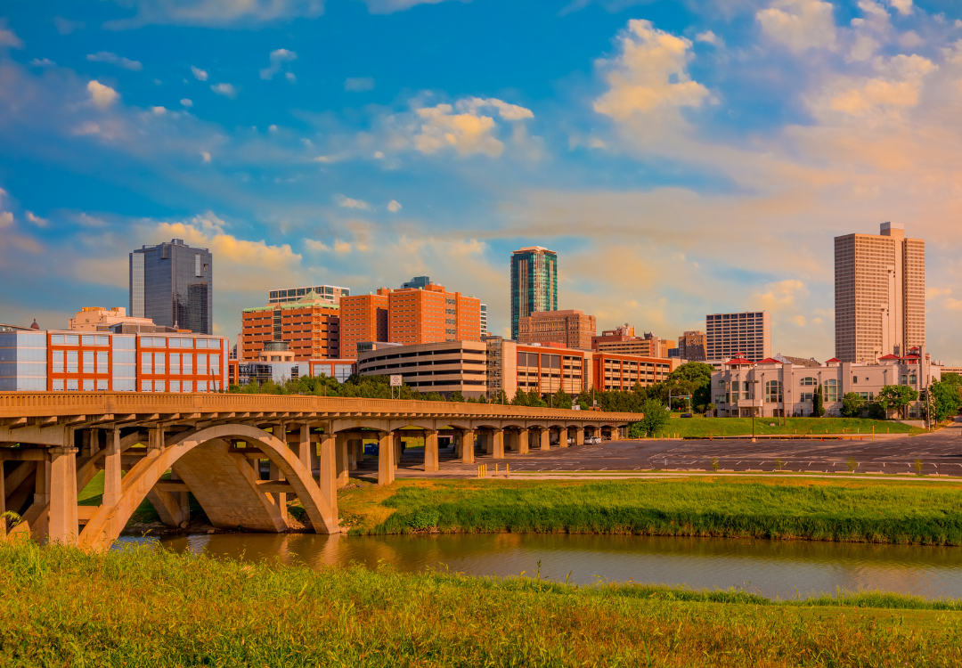 We Buy Houses in Fort Worth