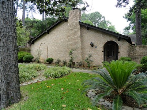 Homes For Sale In TX: Houston 77069 – Lookout Mountain 3BR