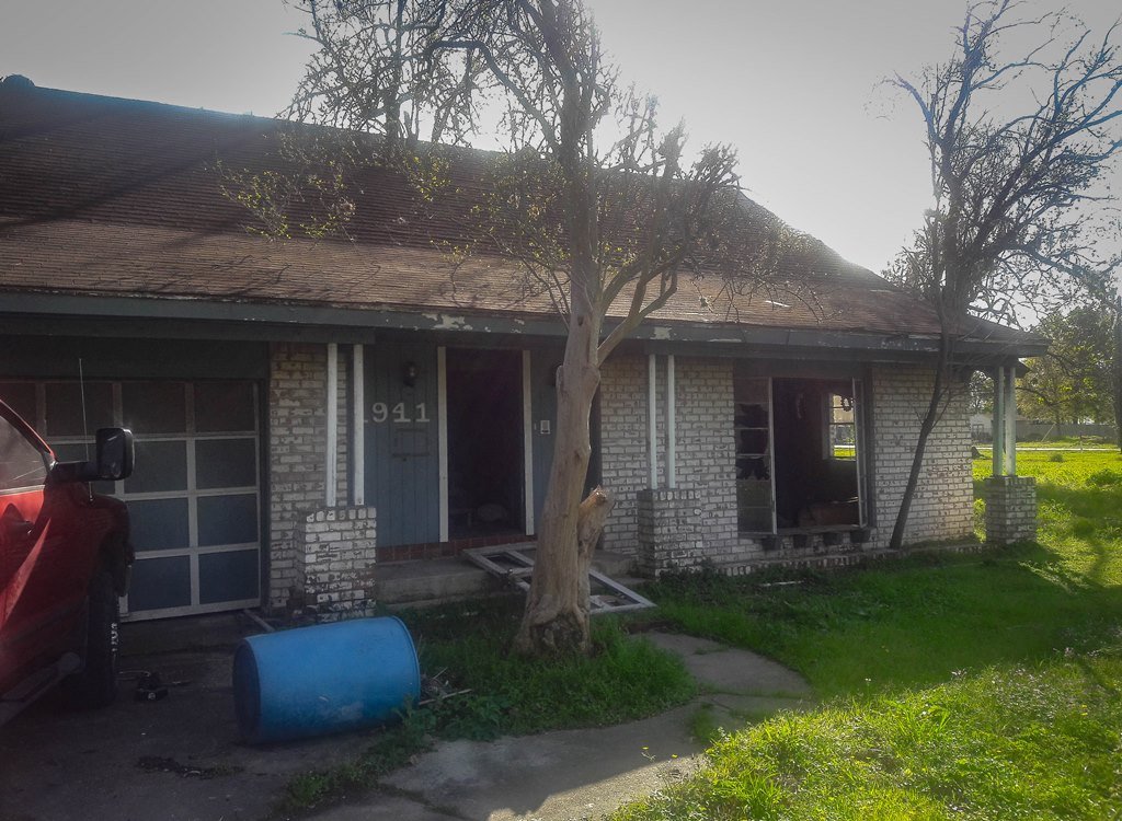 Homes For Sale In TX: Baytown 77520 – Center 4BR