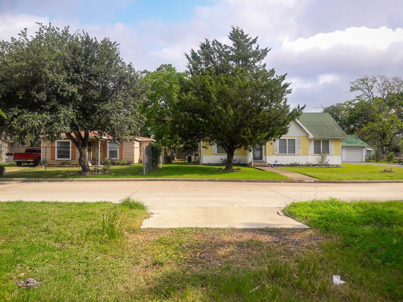 Homes For Sale In TX: Baytown 77520 – Gresham 3BR