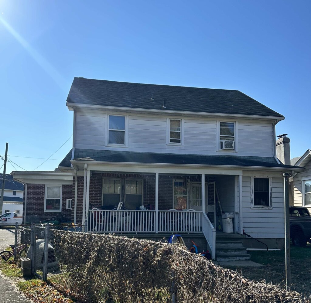 Front of a New York State hoarder home.