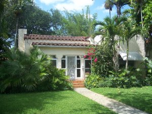Sell my house fast? We can buy your Fl house. Contact us today! We Buy Houses Miami and Florida!