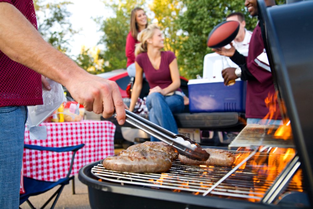 psychology to selling your Fort Thomas KY home - throw a football bbq party - we buy nky houses
