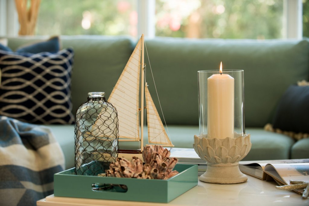 staging tips to sell your northern kentucky home - scented candle staged