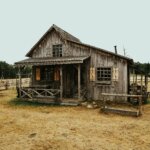 What You Should Know About Buying and Selling Fixer-Uppers in the Greater Cincinnati Area or Cincinnati - old farm house