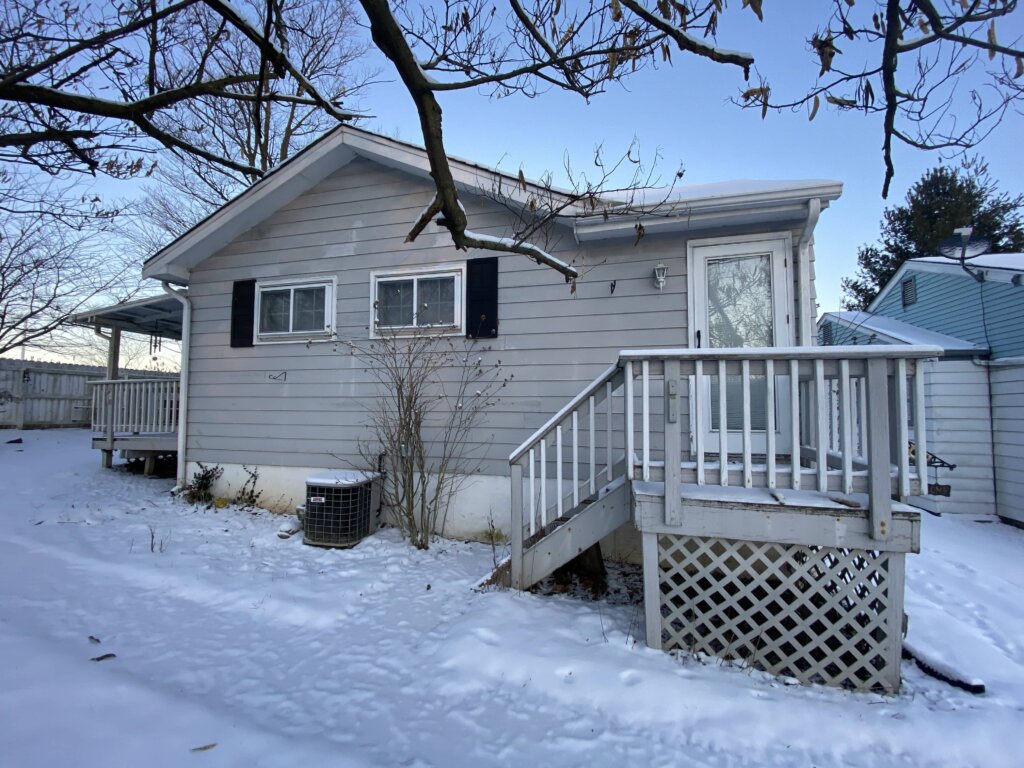 Surprising Things You May Not Know About Working With a Direct Buyer to Sell Your House- Old House
