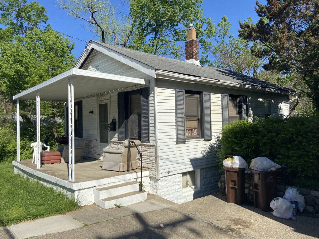 Sell Your House Without Any Costs- Old house