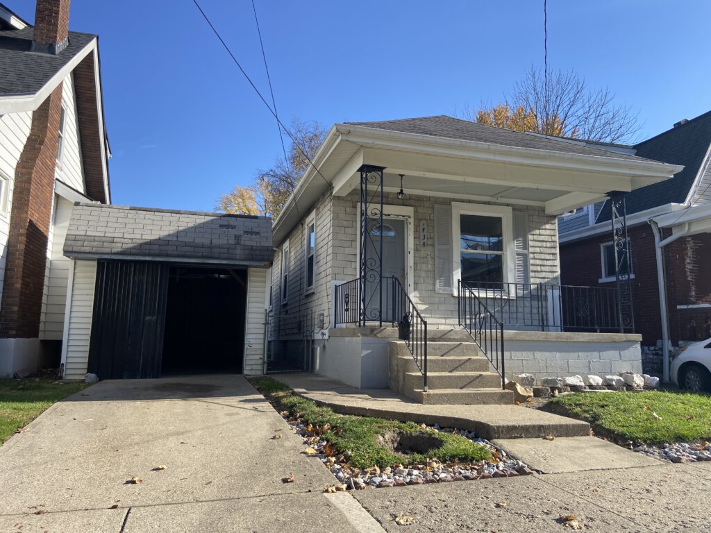 sell a house that needs repairs - euclid covington