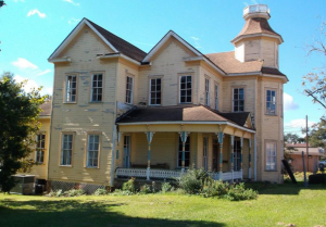 We'd love to visit your property today! Call (855) 741-4848 for your CASH Offer!