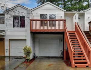 We Buy Townhouses in Portland!