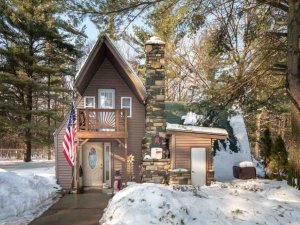 We Buy Houses in Wisconsin! Call (855) 741-4848 Today For Your CASH Offer!