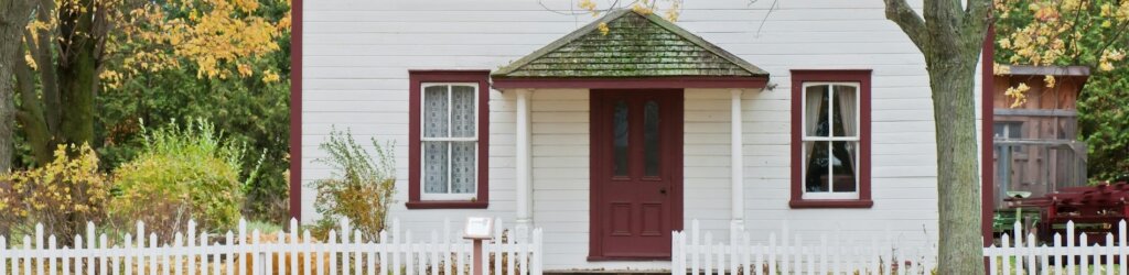 picture of small cute house