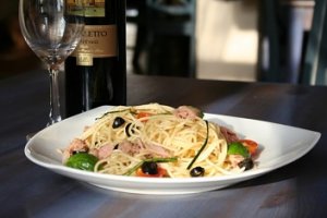 pasta on a plate at an Italian restaurant in oxnard
