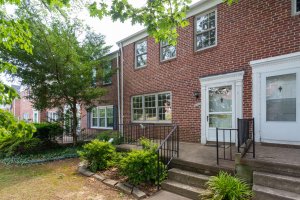 8107 Clyde Bank Josh & Ash buy houses