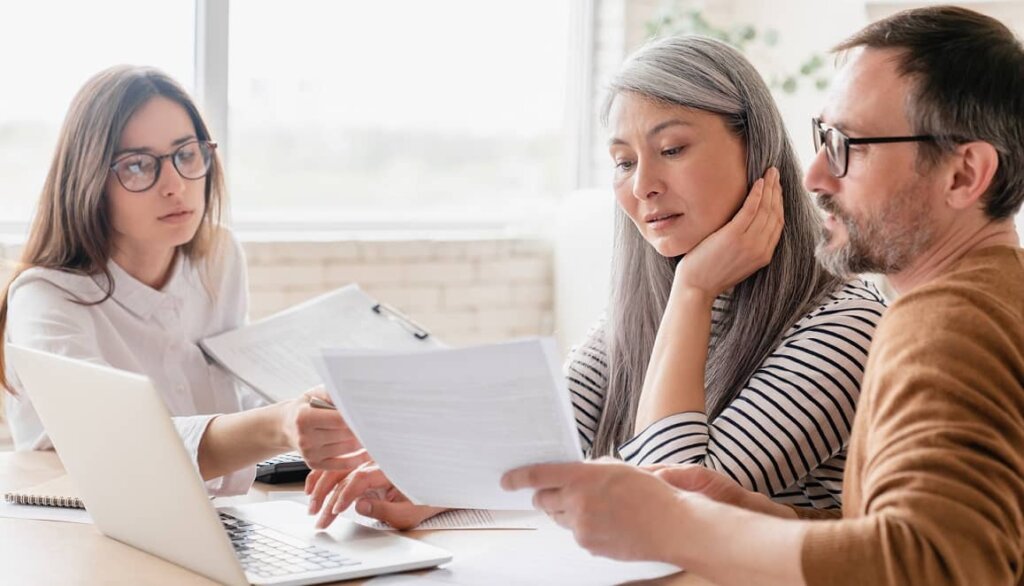 To stop foreclosure it's important to keep contact with your lender
