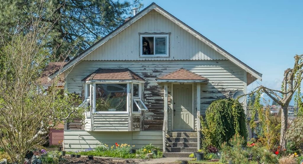 distressed-property-sale