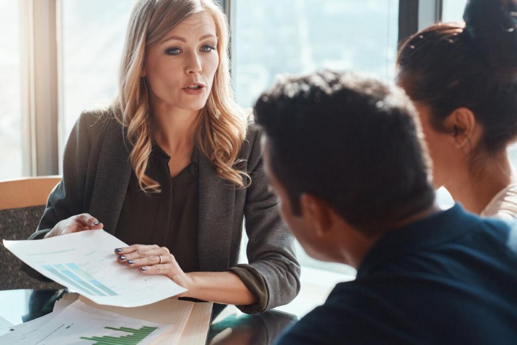 Comparing full note sale versus partial note sale options