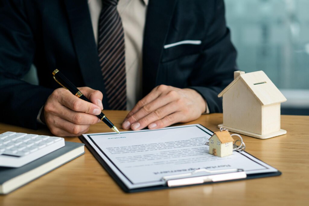 Experienced-note-buyer-evaluating-a-complex-promissory-note