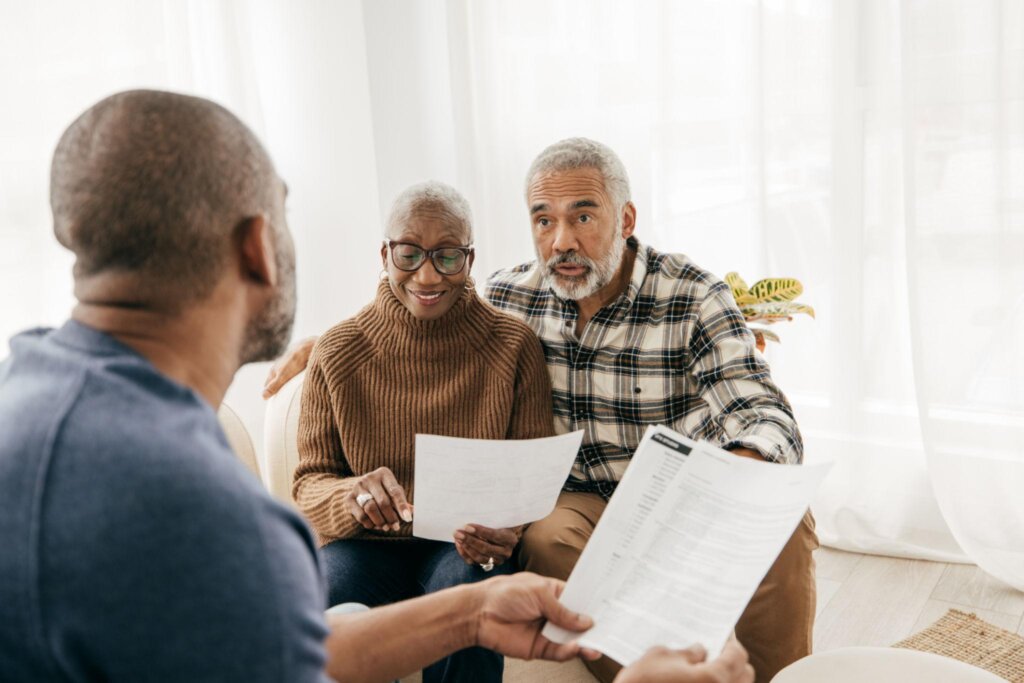 Retired-couple-evaluating-financial-options-including-selling-a-promissory-note