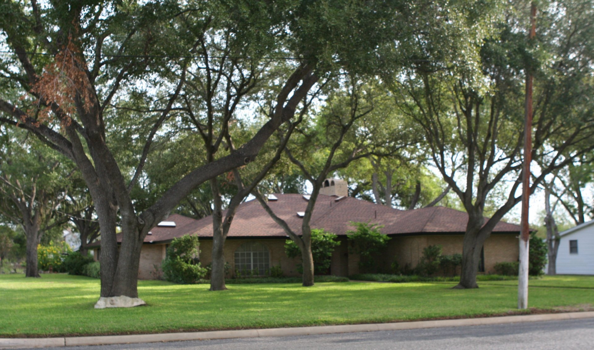home for sale floresville