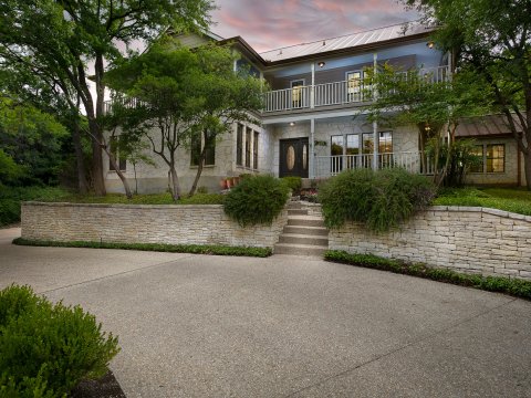Luxury Home for sale 611 Bluff Trail San Antonio