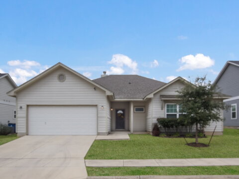 Floresville TX home for sale on Golf Course