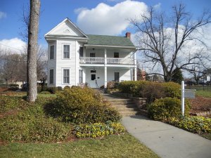 sell your house fast in Dunwoody