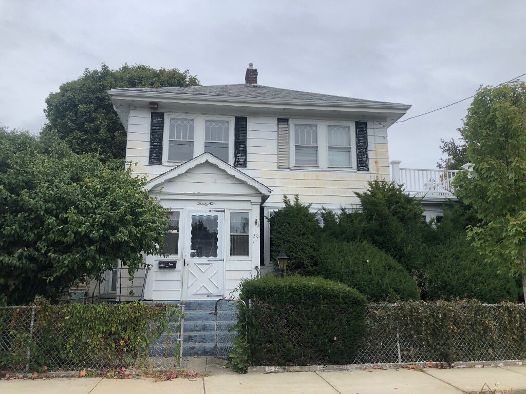 Everett MA Cash Buyer