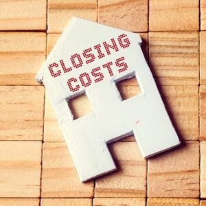 Who Handles Closing Costs When Selling a House in Massachusetts