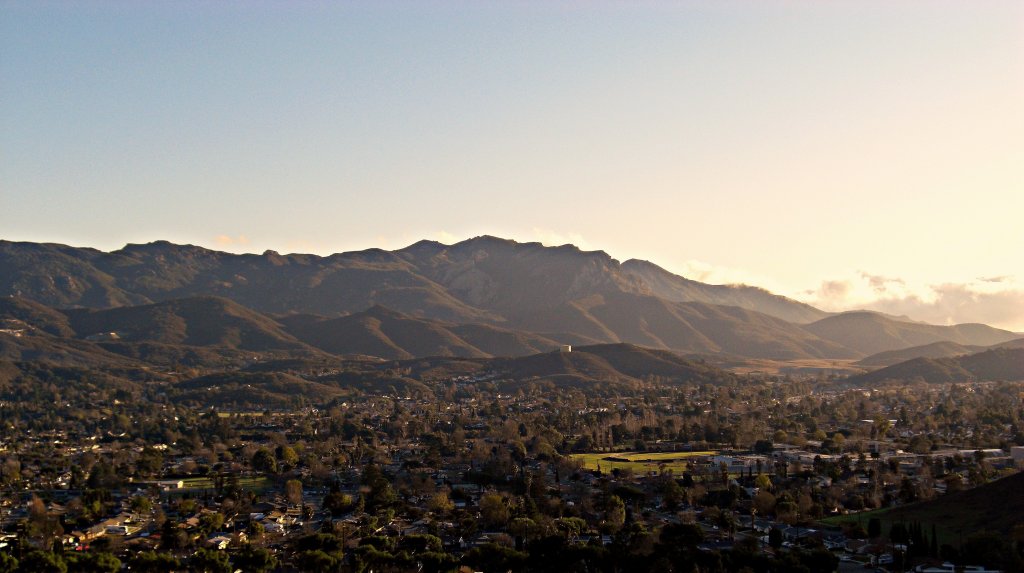 A real estate agent in thousand oaks can help you buy or sell any of these thousand oaks homes