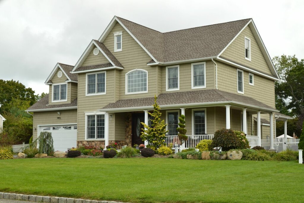 https://www.homesbychrisharter.com/blog/negotiation-strategies-for-homebuyers-in-council-bluffs-and-omaha/