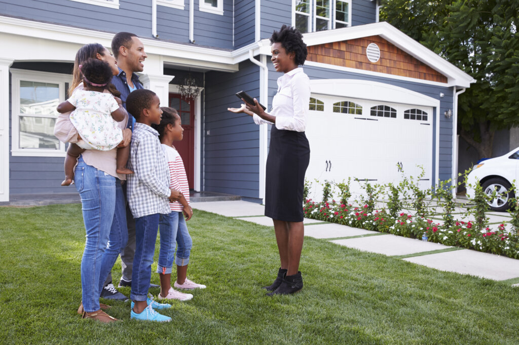 How to Sell An Inherited House in Omaha and Council Bluffs When There Are Many Heirs Involved