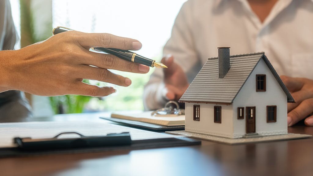 Tips to Help You Sell a House Fast in Omaha and Council Bluffs After Losing a Loved One