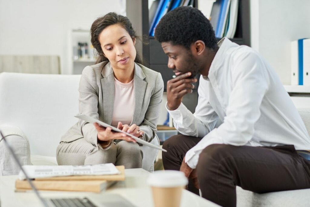 Understanding the Differences Between Hiring a Real Estate Agent in Omaha or Council Bluffs and Selling Your House Fast to a Professional Buyer