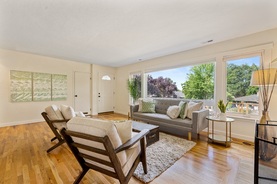 Should You Rent Out Your House in Omaha and Council Bluffs Long-Term or Short-Term
