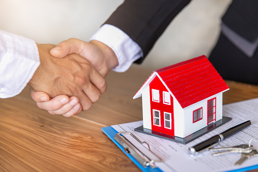 The Basics Of An Investor Wholesaler Agreement in Omaha and Council Bluffs