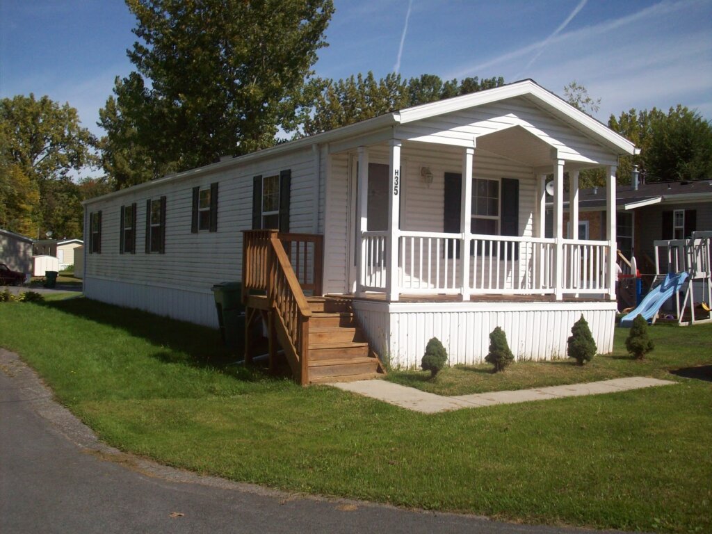 Buying a Mobile Home in Omaha and Council Bluffs? Tips for Savvy Investors