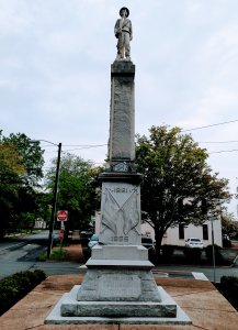 Cleveland TN Monument - We buy houses for Cash