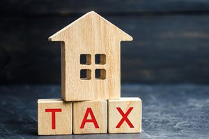 Legal and financial considerations for dividing property in a divorce in Louisiana