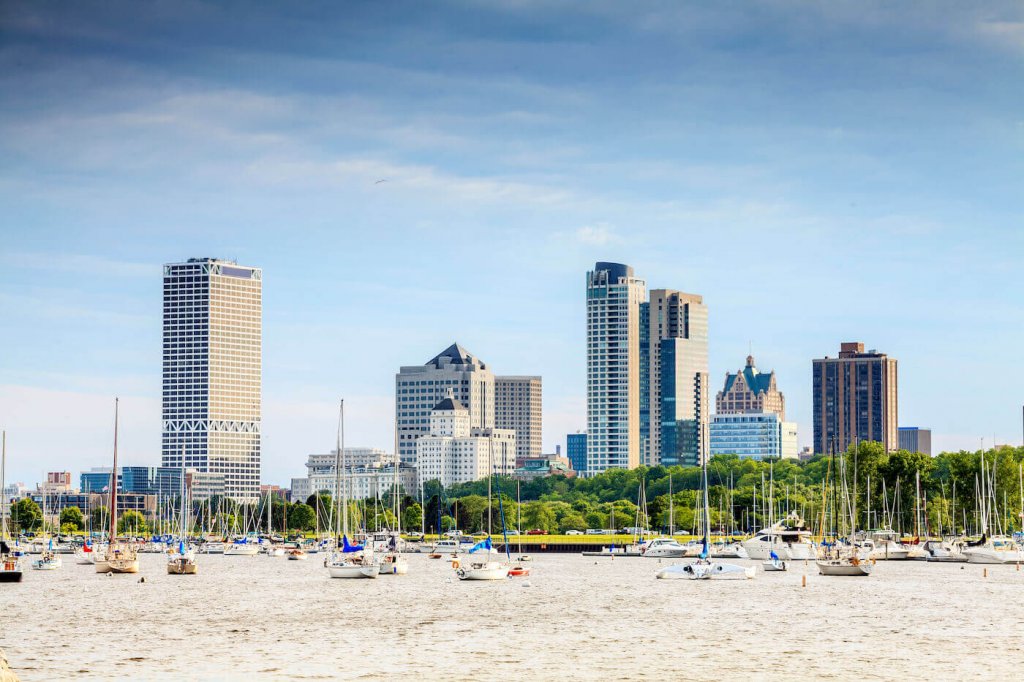 we buy houses in Milwaukee Wisconsin