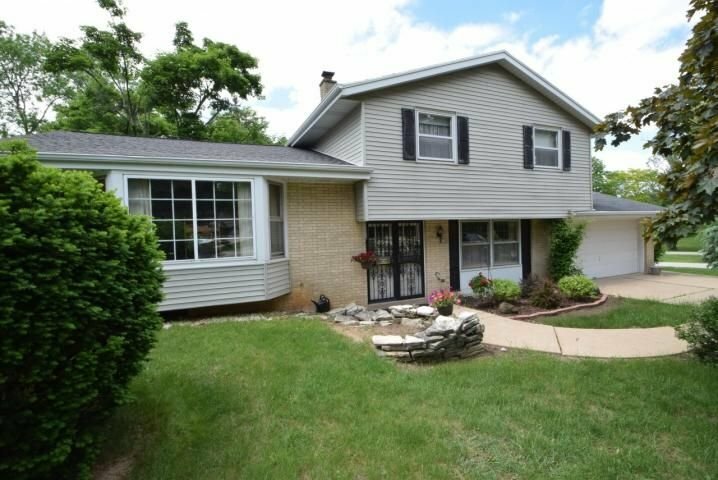 a house bought for cash in Elm Grove