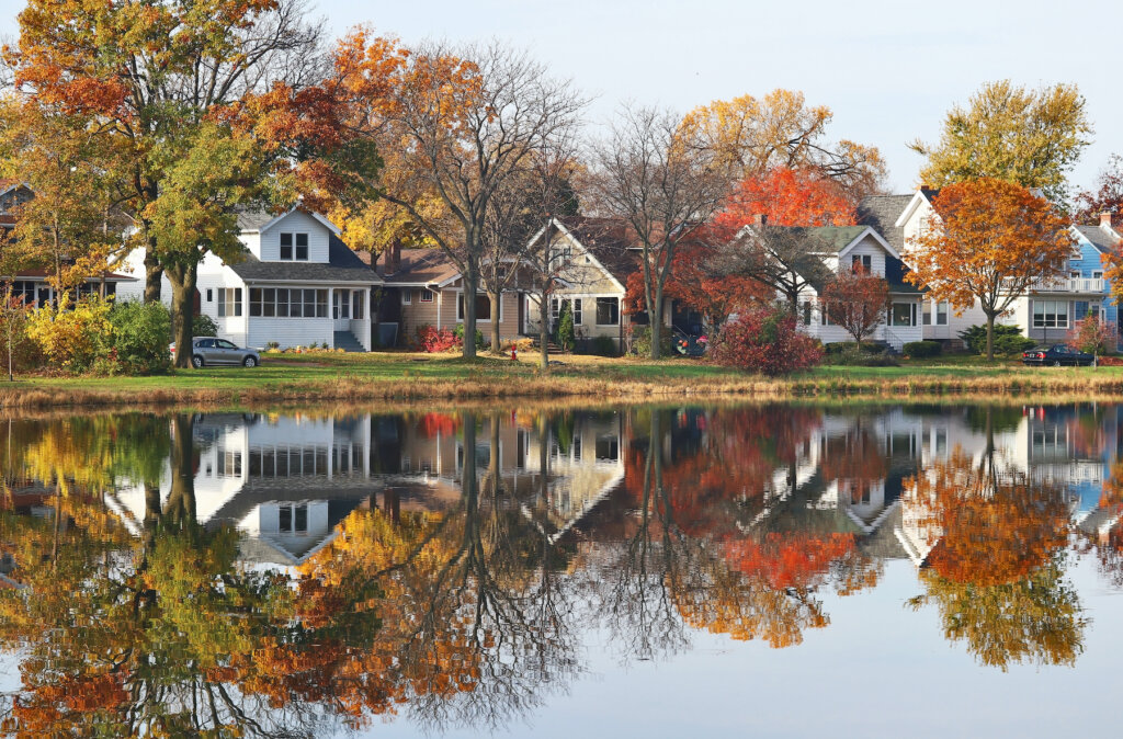 we buy houses Shorewood Wisconsin