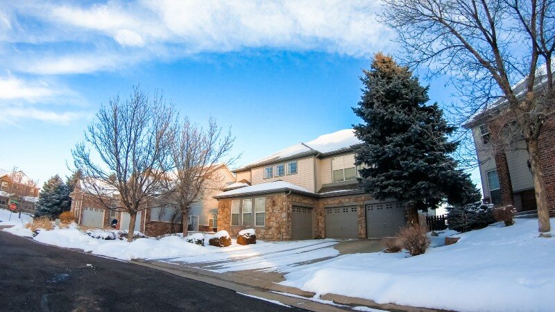 Which-of-the-Four-Seasons-is-the-Best-to-Sell-a-House.-Do-Seasons-Make-That-Much-of-a-Difference-When-Selling-a-House