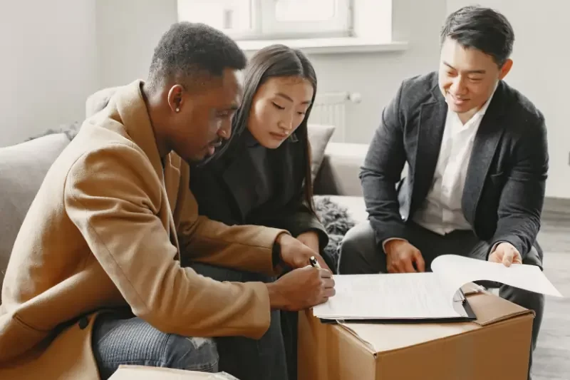 Working With a Real Estate Agent vs a Cash Home Buyer