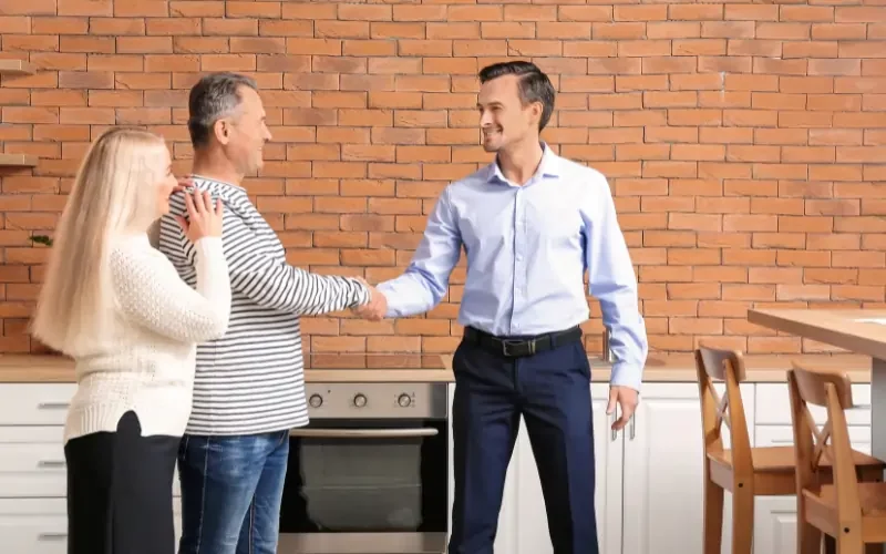 When to Worry About a House Not Selling in Wisconsin