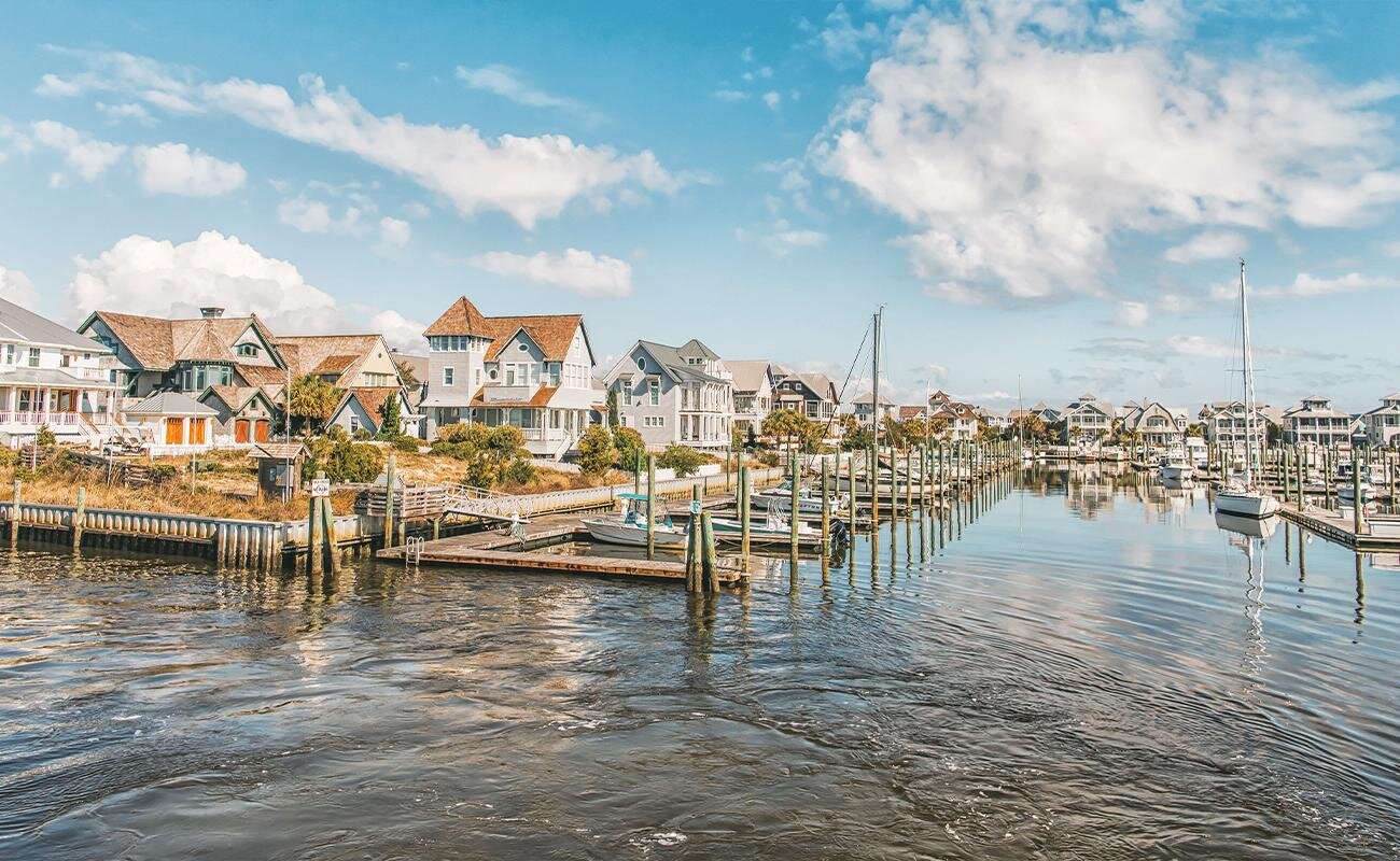Coastal North Carolina homes near a residential marina