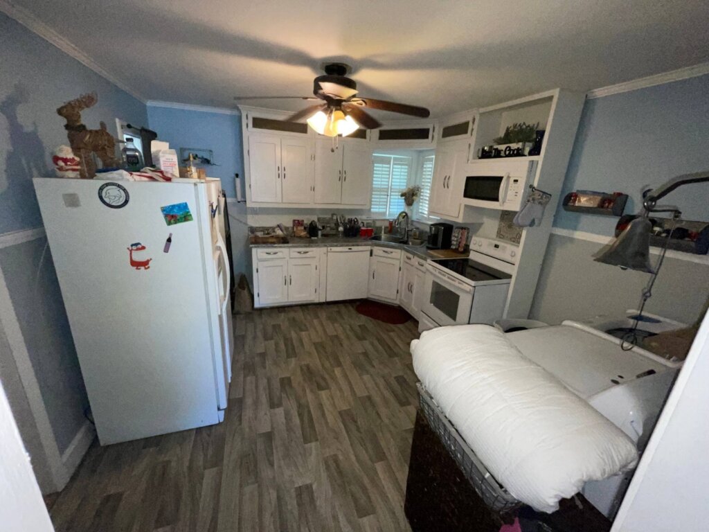 Wilmington, NC house before the renovation: the old kitchen